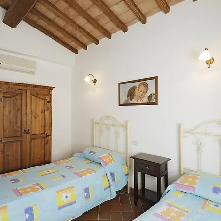 Le Capannacce Farm stay Cinigiano