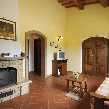 Le Capannacce Farm stay *